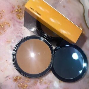 Neutral Beige Bronzer and Contour Compact with Shimmery Peachy-Pink Accents
